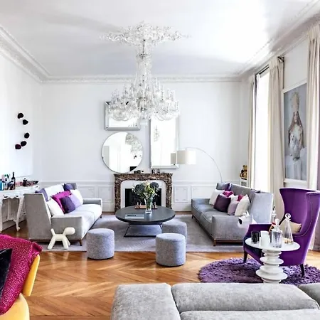 Luxe 16 Apartment *